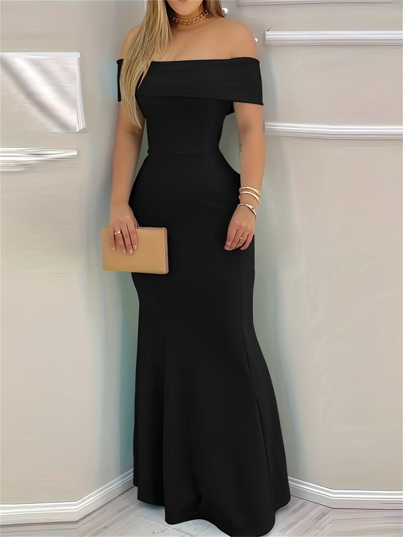 Elegant Off-Shoulder Maxi Dress