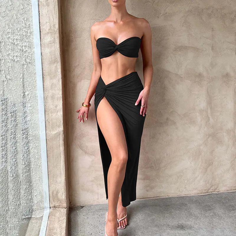 Fashionable Women's Two-Piece Set with High-Waisted Skirt
