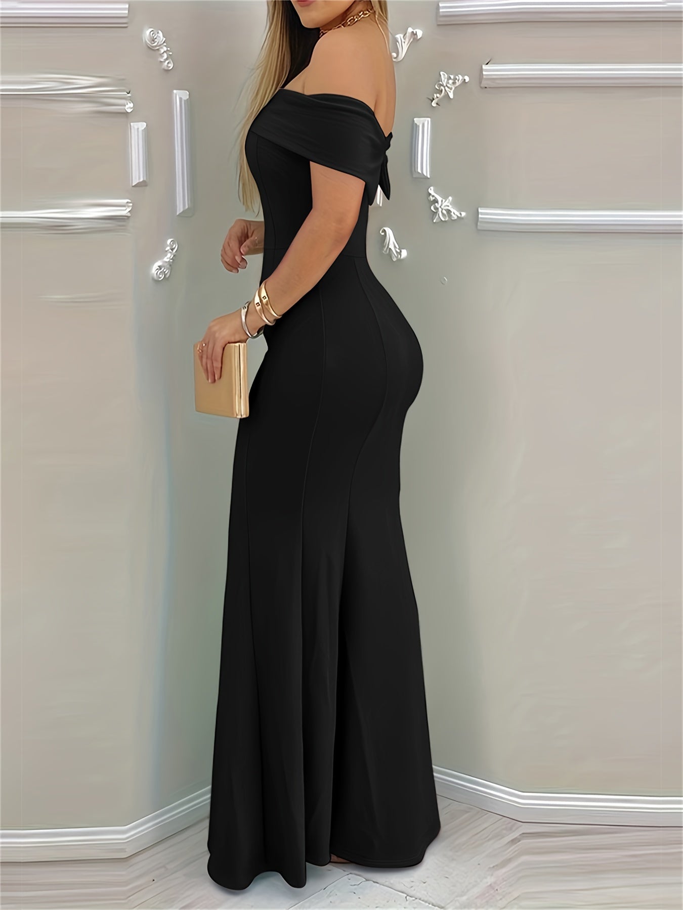 Elegant Off-Shoulder Maxi Dress