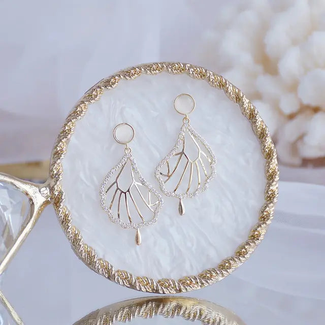 Elegant 14K Gold CZ Stud Earrings