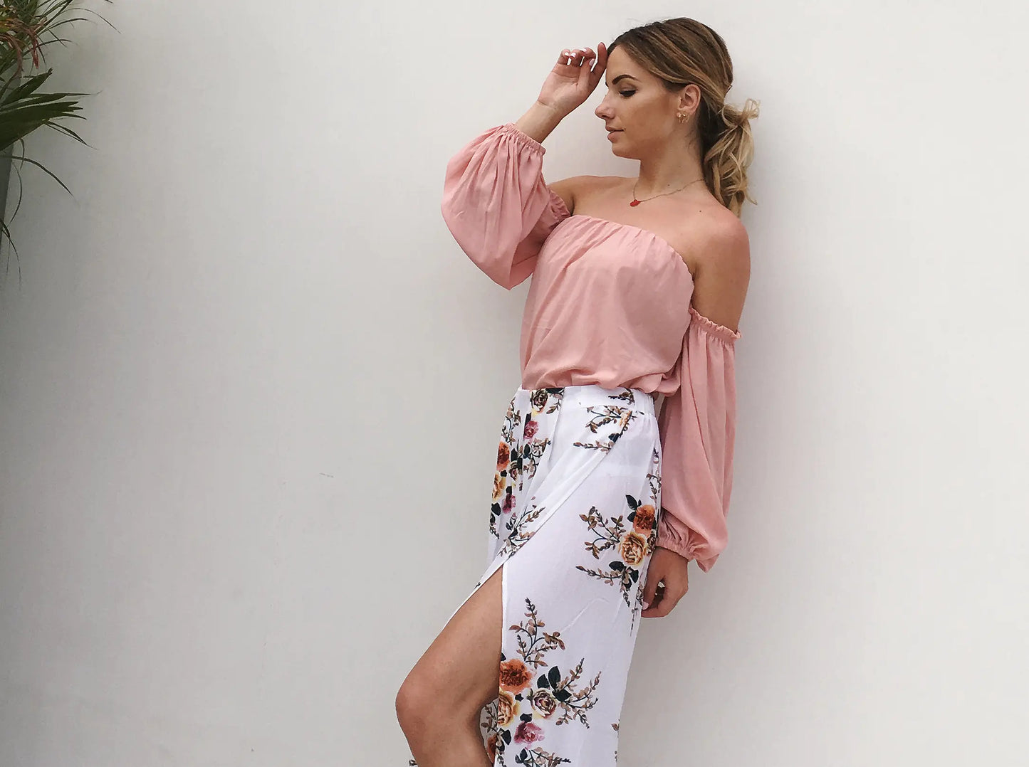 LIVA Off-Shoulder Chiffon Blouse with Lantern Sleeves