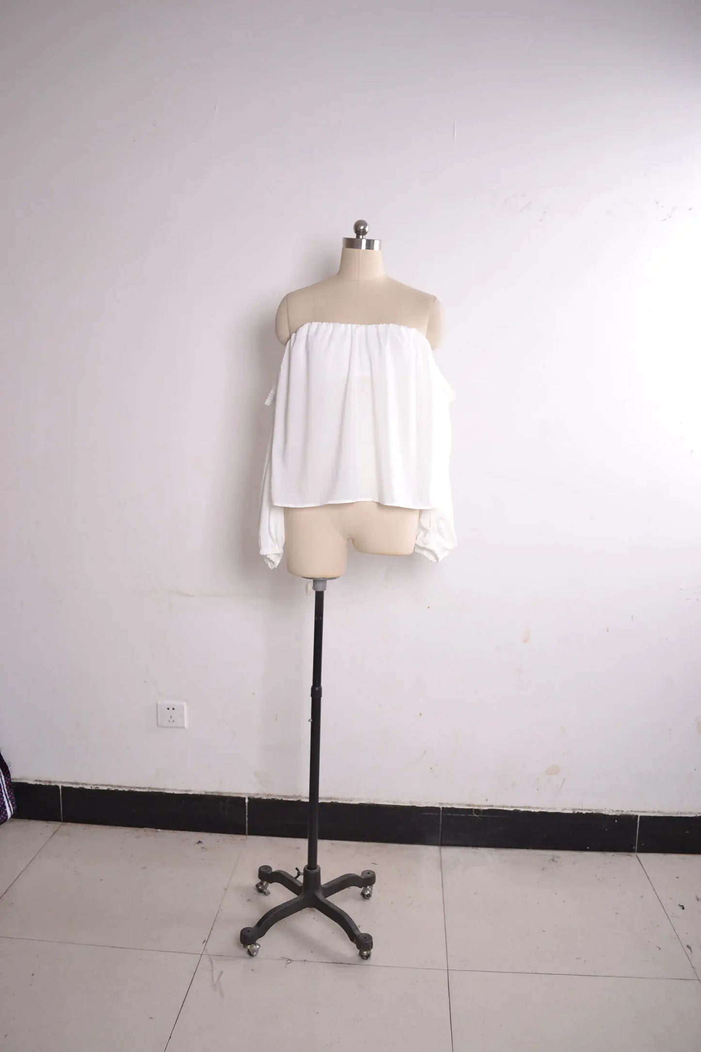 LIVA Off-Shoulder Chiffon Blouse with Lantern Sleeves
