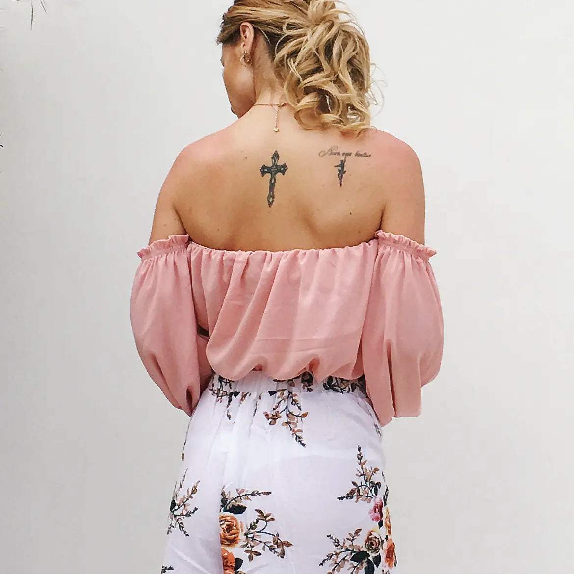 LIVA Off-Shoulder Chiffon Blouse with Lantern Sleeves