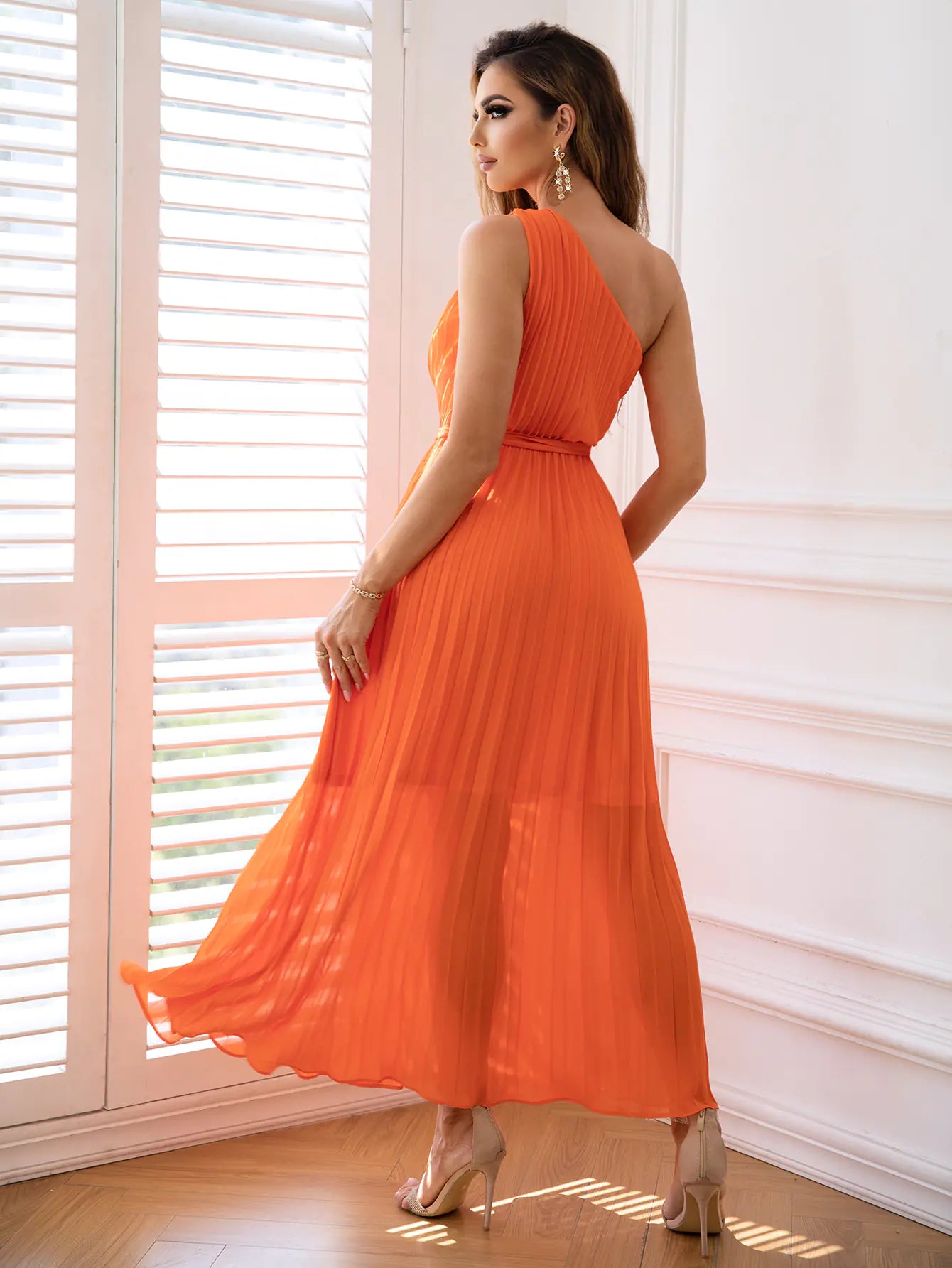 Elegant Pleated Shoulder Tie Long Dress for Women