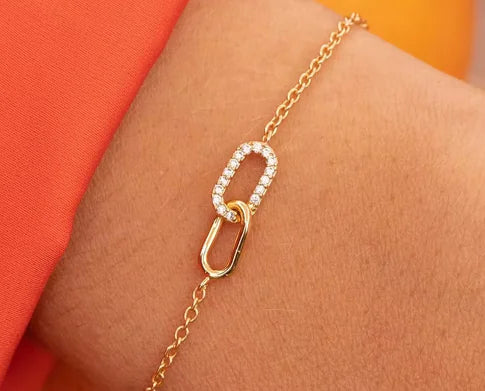 Sterling Silver Infinity Pave Bracelet – Elegant Interlocking Link Design