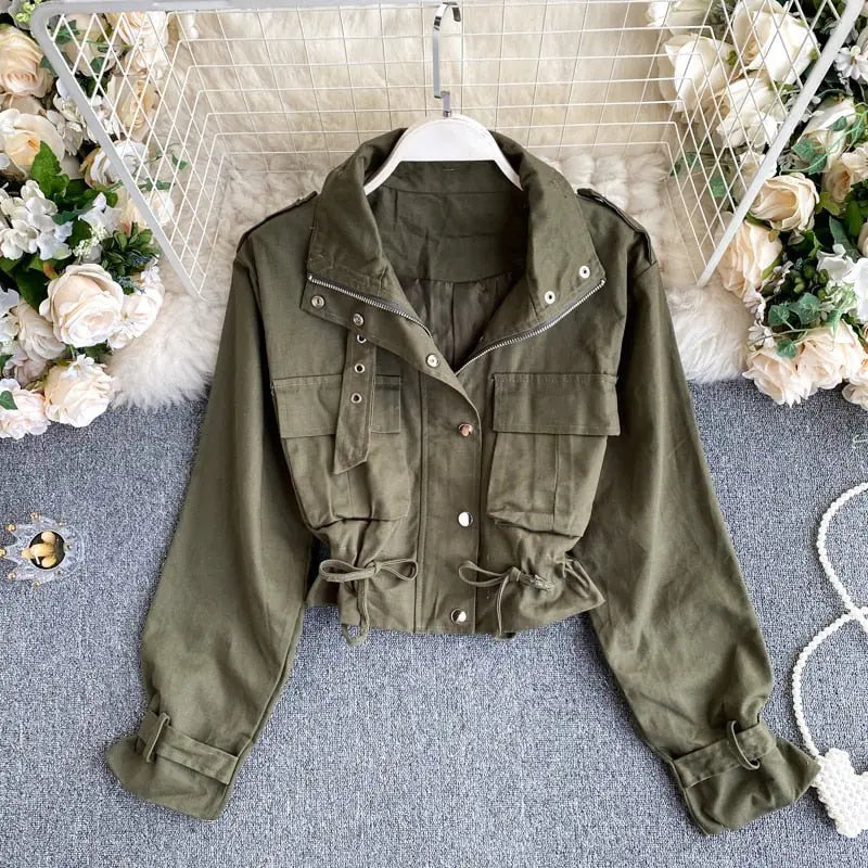Becevo Vintage-Inspired Denim Jacket